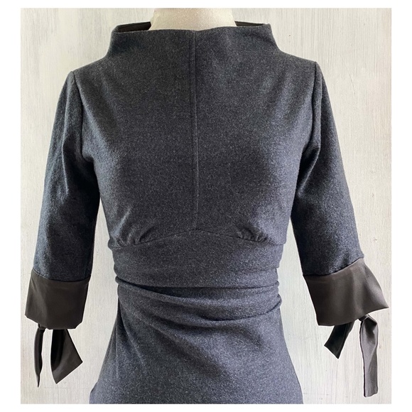 SOLD  $$$  DVF Wool Stand Collar Half Sleeve Pullover Dress - Picture 4 of 8